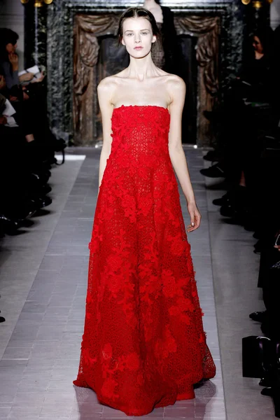 Look 28